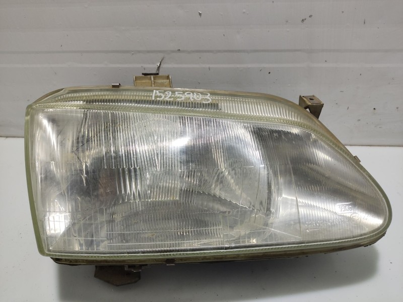 Recambio de faro derecho para renault megane i berlina hatchback (ba0) referencia OEM IAM 260101792R  