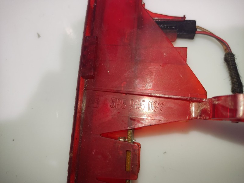 Recambio de luz central de freno para seat toledo (5p2) 2.0 tdi referencia OEM IAM 5P5945097  