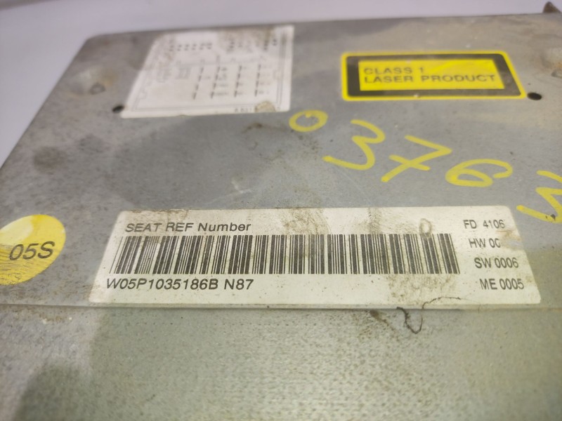 Recambio de sistema audio / radio cd para seat toledo (5p2) 2.0 tdi referencia OEM IAM 5P1035186B  