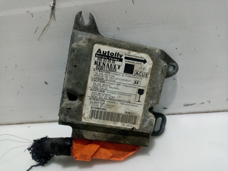 Recambio de centralita airbag para renault megane scenic rxe 1.9d referencia OEM IAM 600639500 8200117652A 
