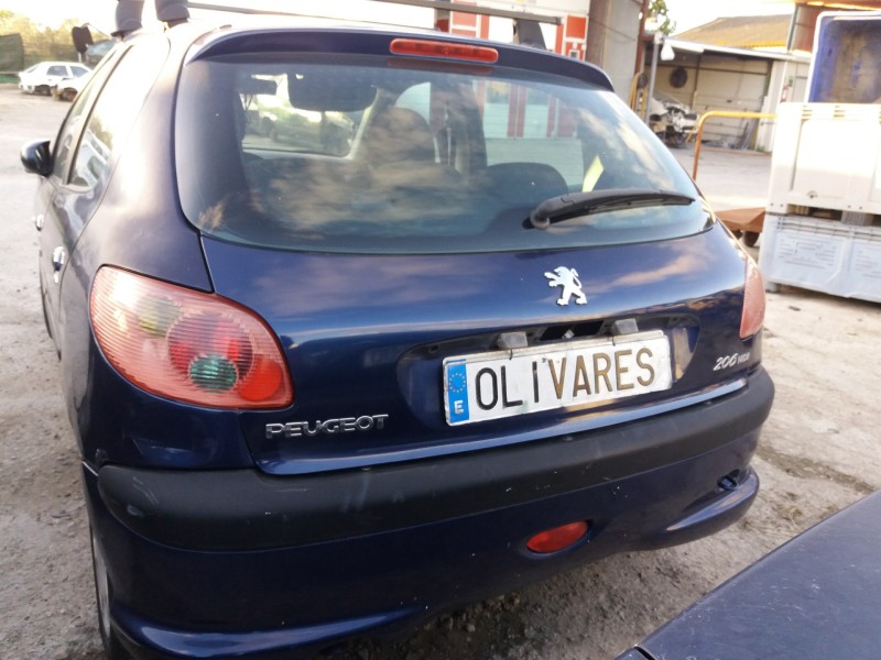 peugeot 206 berlina 1.4 hdi   |   0.98 - ... | 1998 | 68 cv / 50 kw del año 1998