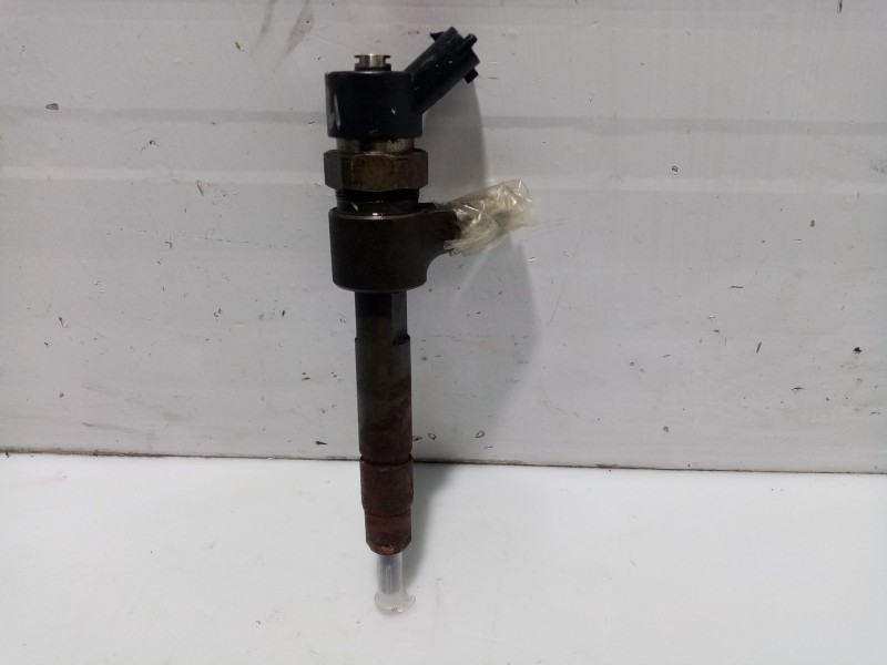 Recambio de inyector para fiat stilo (192) 1.9 jtd cat referencia OEM IAM 0445110119 1106135938830 