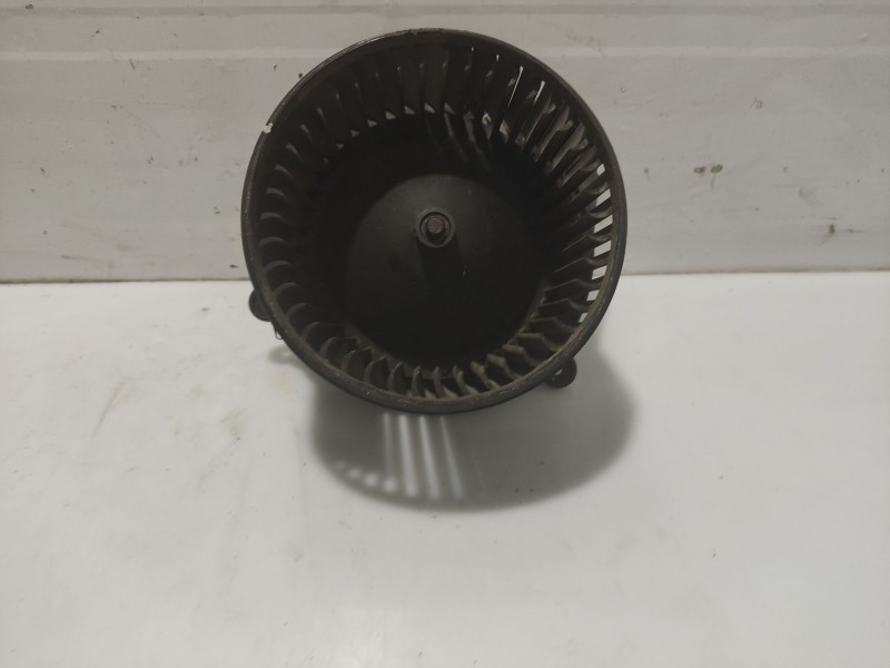 Recambio de motor calefaccion para fiat stilo (192) 1.9 jtd cat referencia OEM IAM 46723511  