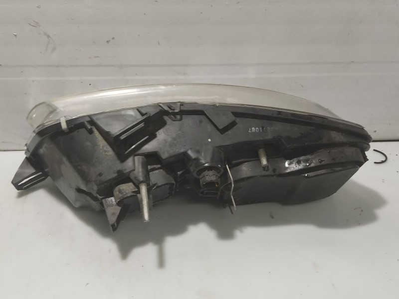 Recambio de faro derecho para fiat stilo (192) 1.9 jtd cat referencia OEM IAM 51716457  