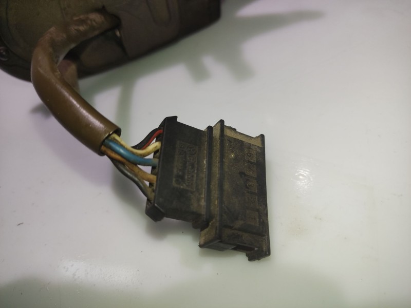 Recambio de retrovisor derecho para volkswagen golf iii berlina (1h1) referencia OEM IAM 1H1857507A  