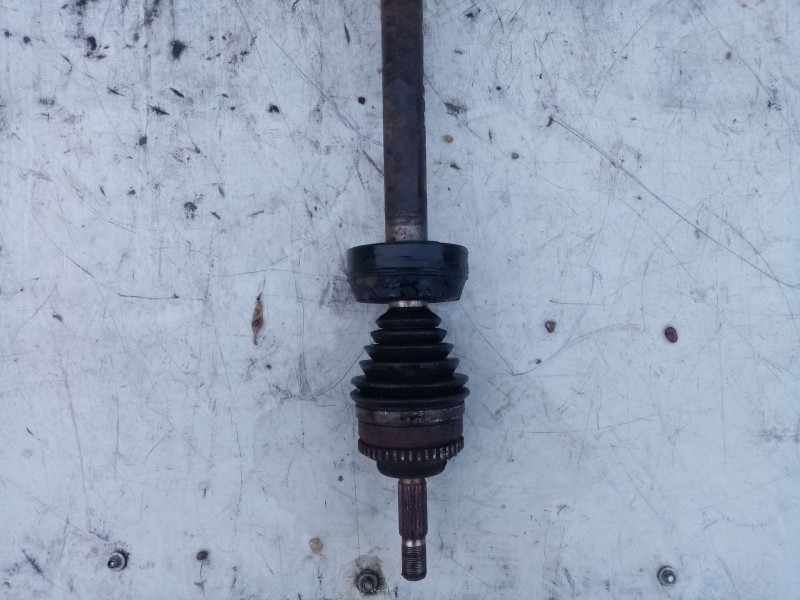 Recambio de transmision delantera derecha para renault scenic referencia OEM IAM 8200168513  