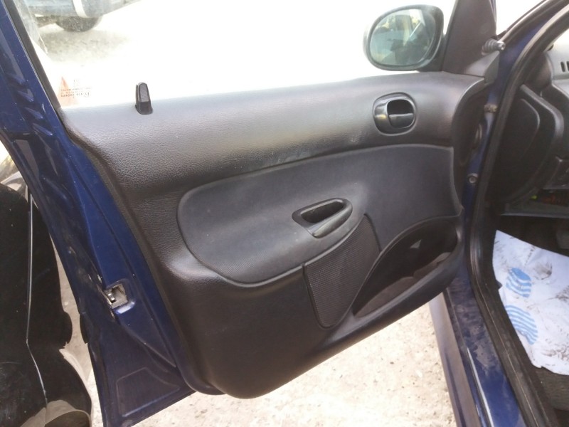 peugeot 206 berlina 1.4 hdi   |   0.98 - ... | 1998 | 68 cv / 50 kw del año 1998