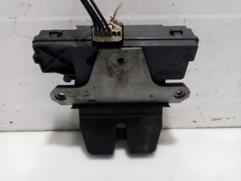 Recambio de cerradura maletero / porton para ford focus ii (da_, hcp, dp) 1.6 tdci referencia OEM IAM 1570448  