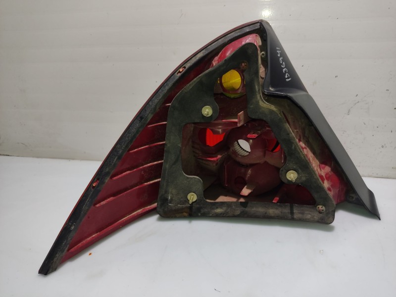 Recambio de piloto trasero derecho para ford mondeo berlina (ge) trend referencia OEM IAM 1371849  