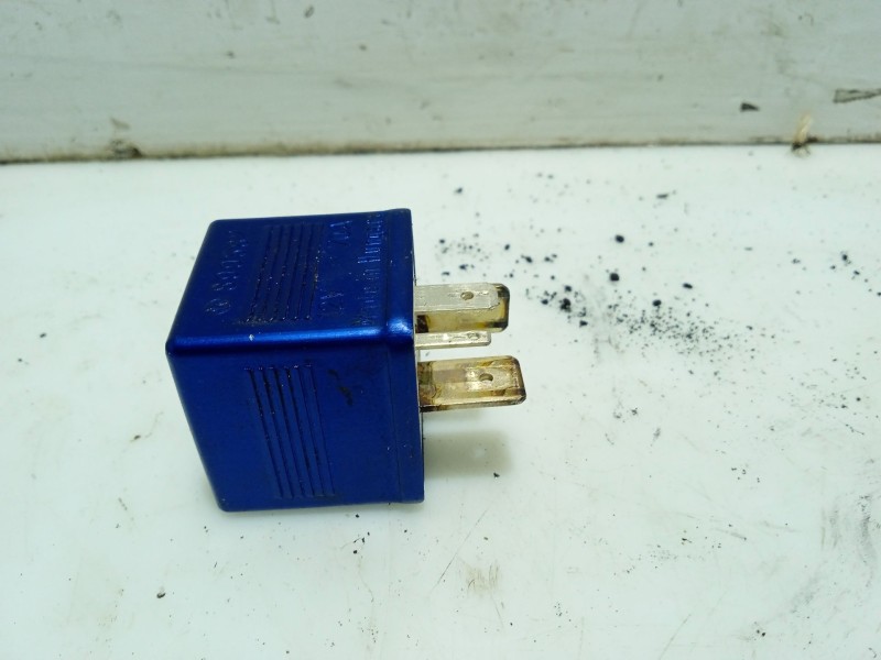 Recambio de rele para audi a6 avant (4b5) 2.5 tdi quattro referencia OEM IAM 8A0951253AH9  