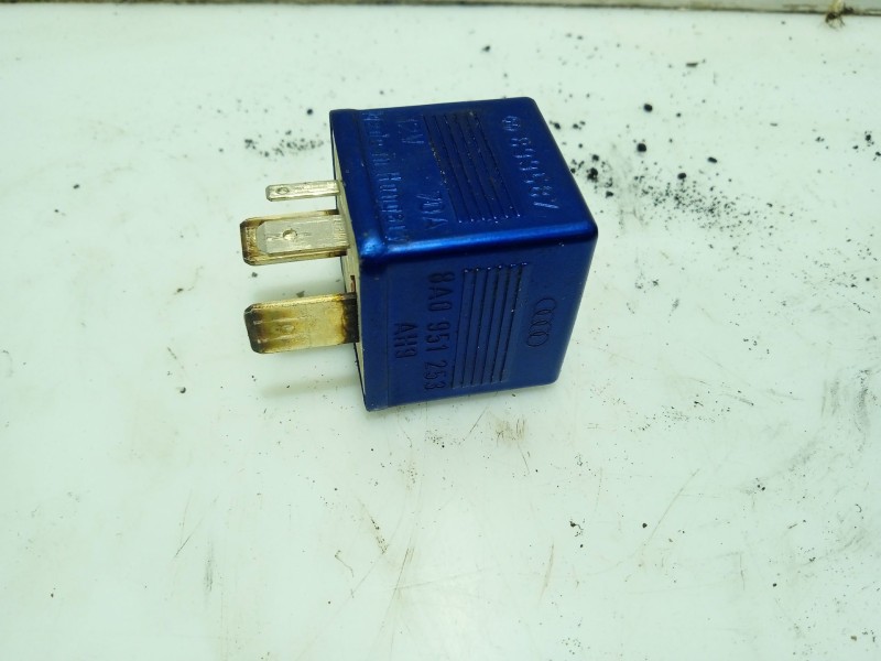 Recambio de rele para audi a6 avant (4b5) 2.5 tdi quattro referencia OEM IAM 8A0951253AH9  
