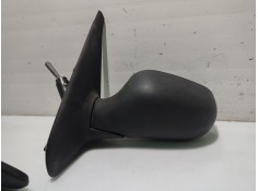 Recambio de retrovisor izquierdo para renault clio ii fase i (b/cbo) 1.9 diesel referencia OEM IAM 7700415325   2