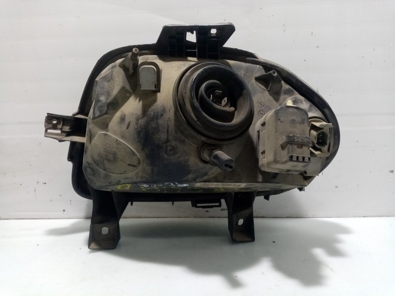 Recambio de faro derecho para renault clio ii fase i fase i referencia OEM IAM 7701045169  
