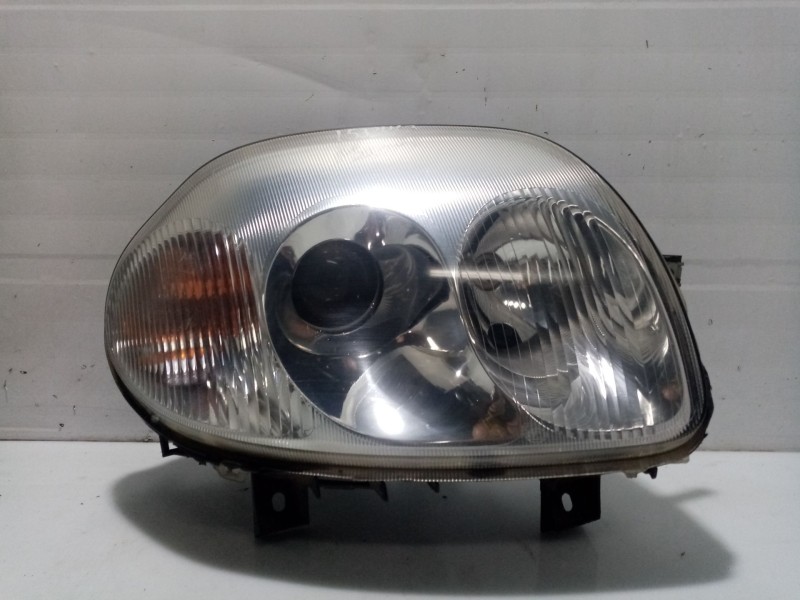 Recambio de faro derecho para renault clio ii fase i fase i referencia OEM IAM 260104030R  