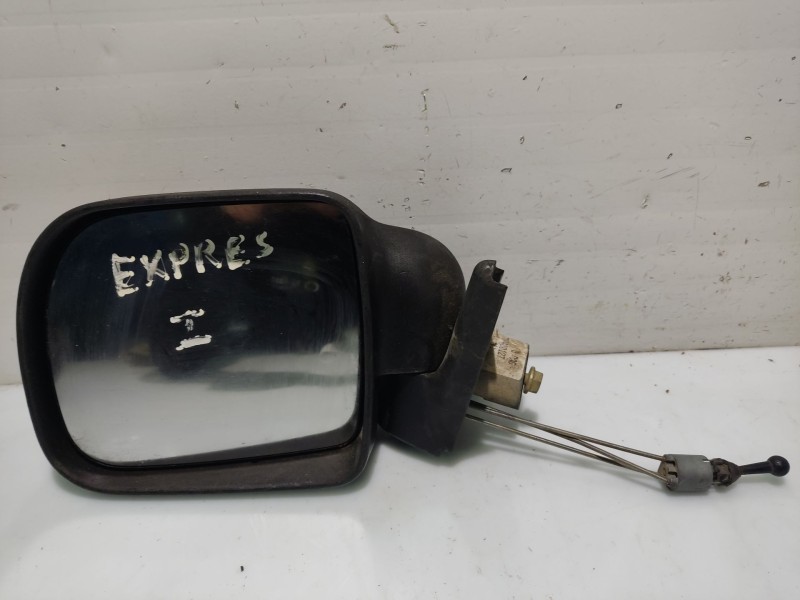 Recambio de retrovisor izquierdo para renault rapid/express (f40) 1.9 diesel referencia OEM IAM 7700400127  