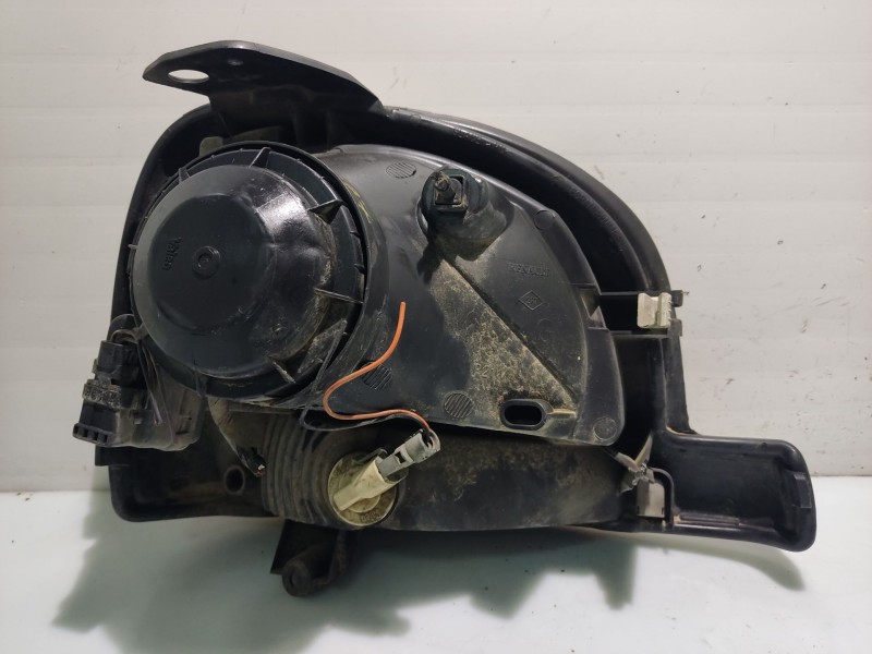 Recambio de faro izquierdo para renault kangoo (f/kc0) referencia OEM IAM 260105328R   Recambio de faro izquierdo para renault kangoo (f/kc0) referencia OEM IAM 260105328R