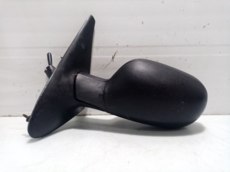 Recambio de retrovisor izquierdo para renault megane i classic (la0) 1.6 referencia OEM IAM 7700834181  