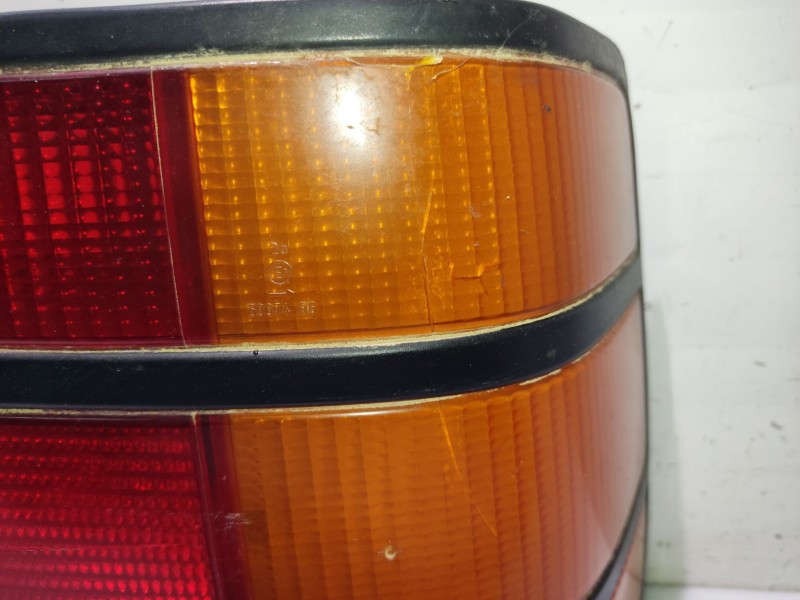 Recambio de piloto trasero derecho para ford scorpio referencia OEM IAM 85GG13A602AA  