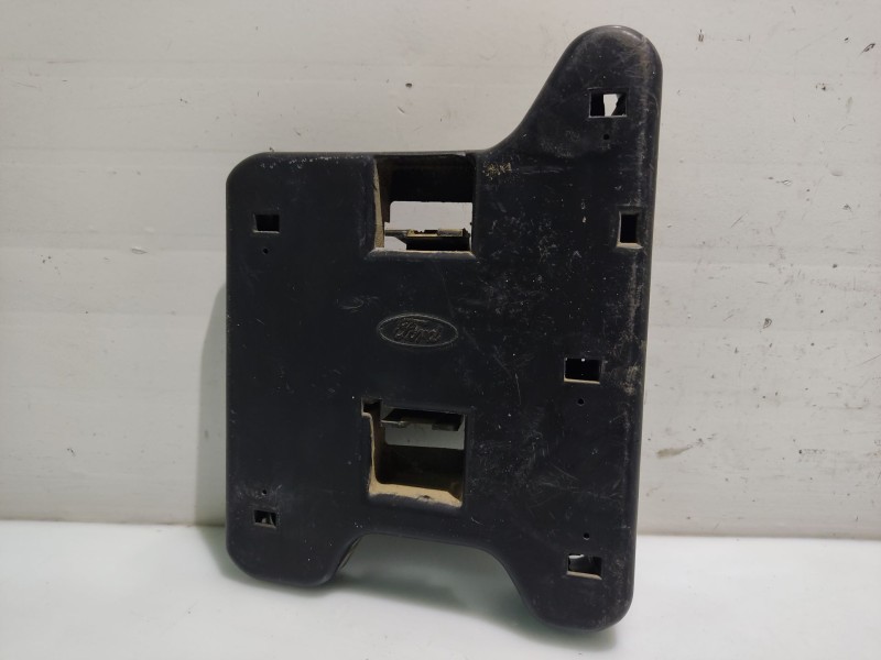 Recambio de portalamparas para ford scorpio berl./turnier referencia OEM IAM 2421PL  