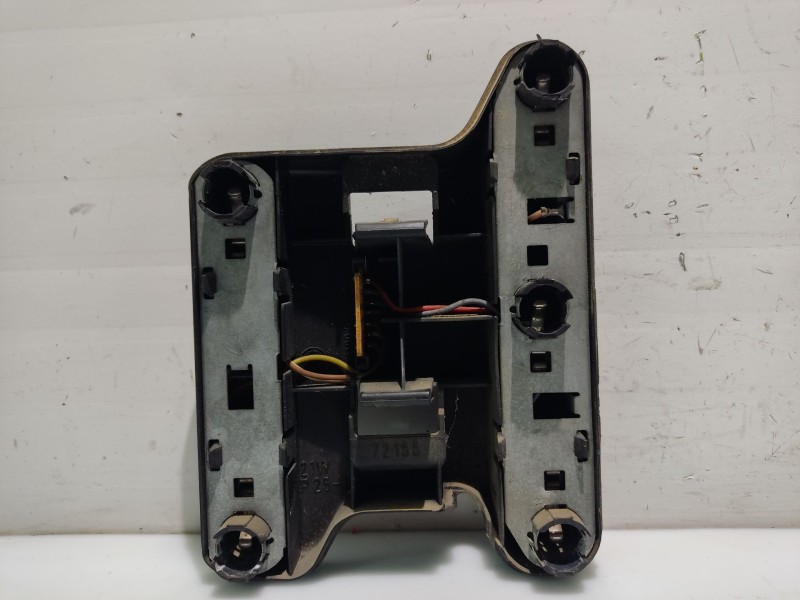 Recambio de portalamparas para ford scorpio berl./turnier referencia OEM IAM 2421PL  