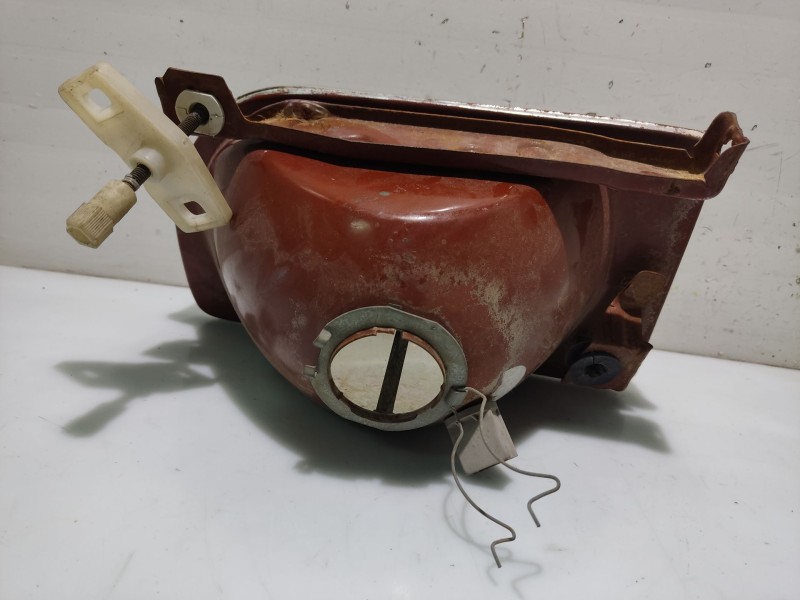 Recambio de faro derecho para ford orion referencia OEM IAM 1058189  