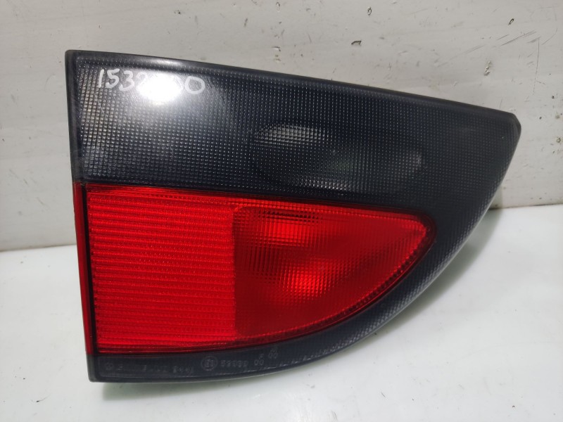 Recambio de piloto trasero izquierdo para renault megane i berlina hatchback (ba0) referencia OEM IAM 7701042632  