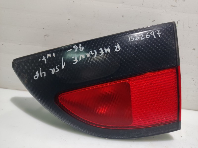 Recambio de piloto trasero derecho para renault megane i berlina hatchback (ba0) referencia OEM IAM 7701042633  