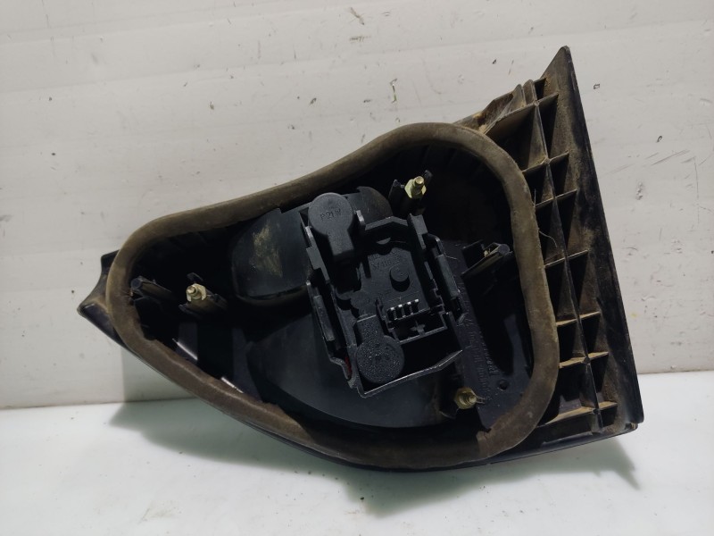 Recambio de piloto trasero izquierdo para renault megane i berlina hatchback (ba0) referencia OEM IAM 7701042632  