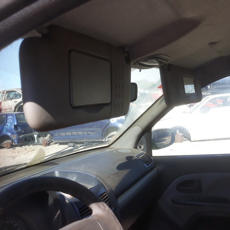 renault clio ii fase ii (b/cb0) 1.5 dci diesel   |   0.01 - ... | 2001 | 65 cv / 48 kw del año 2001