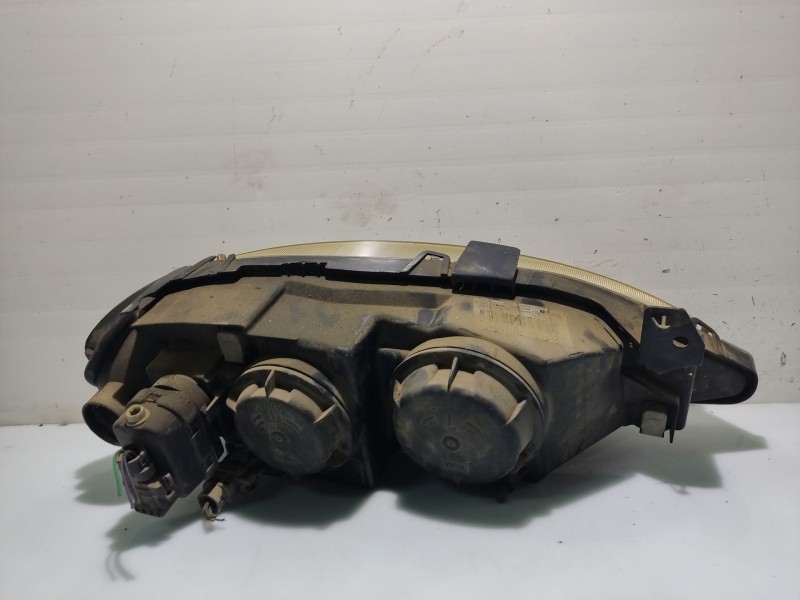 Recambio de faro izquierdo para renault megane i fase 2 classic referencia OEM IAM 7701047184  