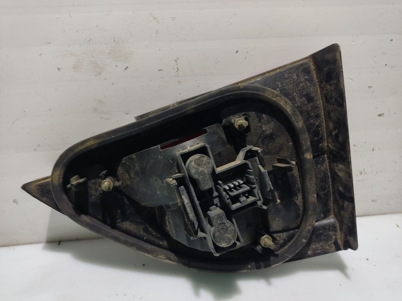 Recambio de piloto trasero izquierdo para renault megane i fase 2 classic referencia OEM IAM 7700428052  