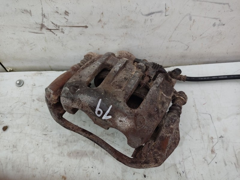 Recambio de pinza freno delantera derecha para mercedes-benz vito (w639) basic, combi referencia OEM IAM A6394201183  