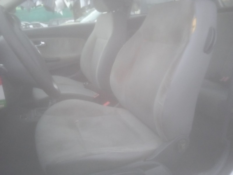 seat ibiza iii (6l1) del año 2002