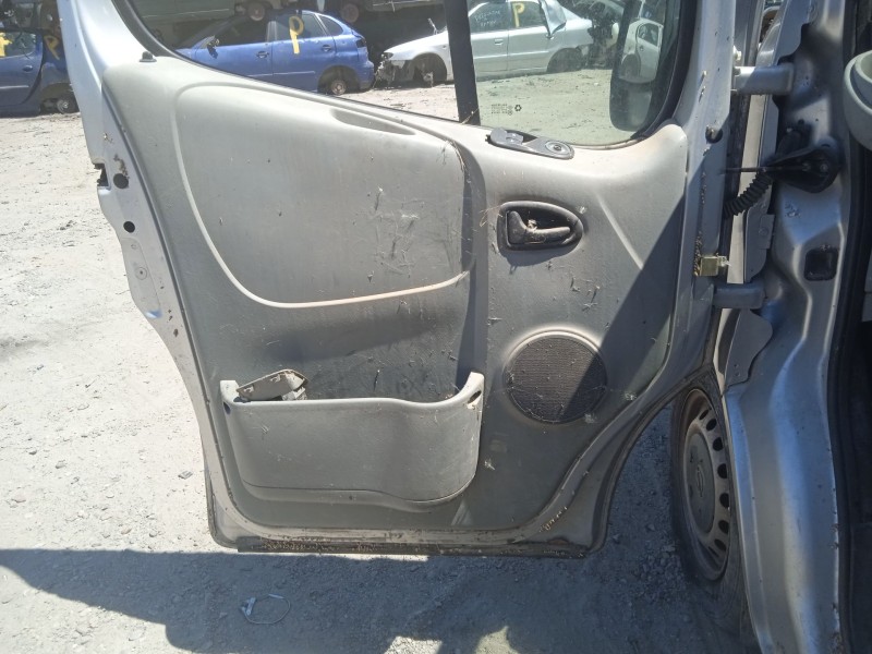 opel vivaro a furgoneta (x83) del año 2002