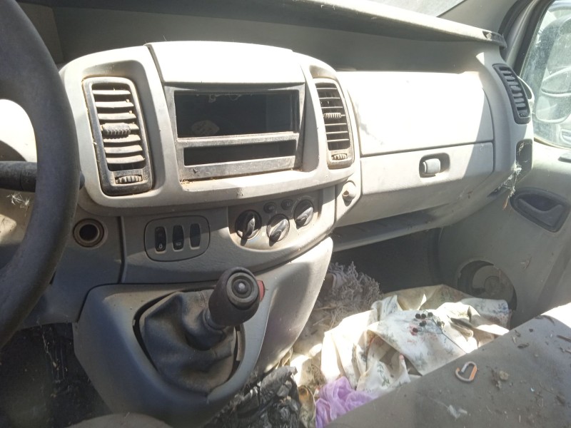 opel vivaro a furgoneta (x83) del año 2002