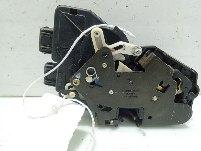 Recambio de cerradura puerta trasera derecha para volvo s70 berlina referencia OEM IAM 9152490 P9152490 
