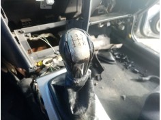 Recambio de pomo palanca cambio para toyota corolla (_e12_) 2.0 d-4d (cde120_) referencia OEM IAM 3350402040B0   2