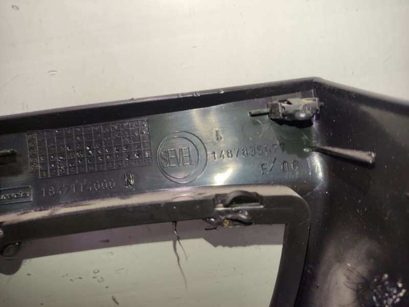 Recambio de moldura para peugeot 807 (eb_) 2.0 hdi referencia OEM IAM   