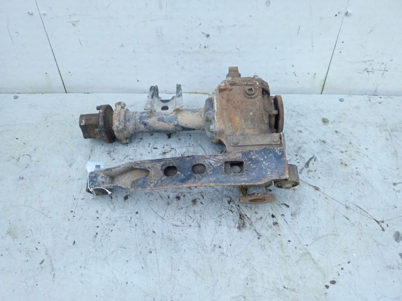 Recambio de diferencial trasero para nissan np300 pick-up (lcd22) double cab 4x4 referencia OEM IAM 430102S705  