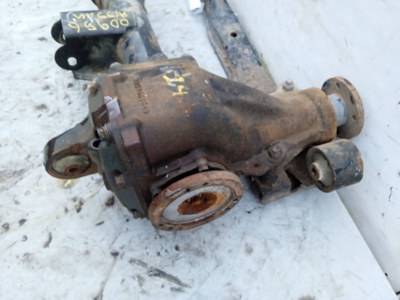 Recambio de diferencial trasero para nissan np300 pick-up (lcd22) double cab 4x4 referencia OEM IAM 430102S705  