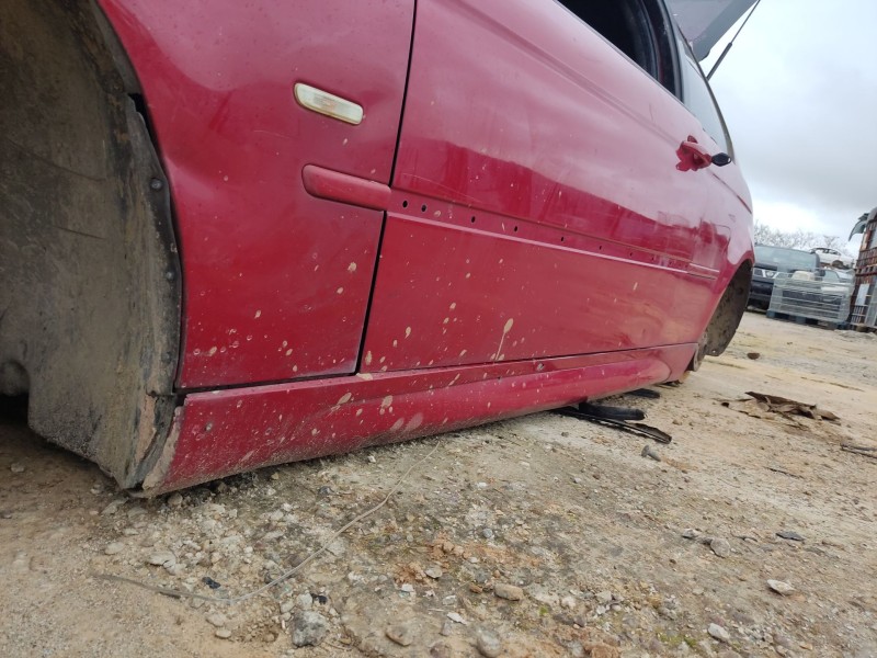 Recambio de faldon lateral para bmw 3 compact (e46) 318 td referencia OEM IAM 51717894817  