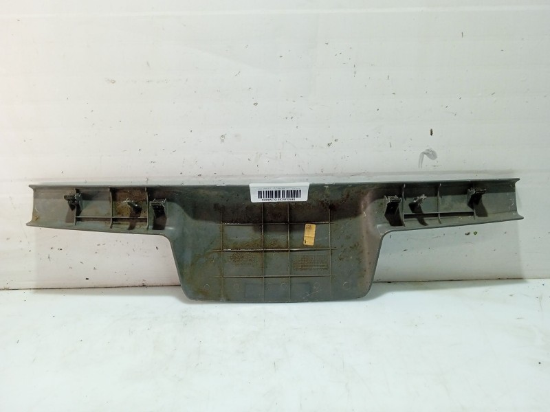 Recambio de moldura para chevrolet lacetti (j200) 1.6 referencia OEM IAM 96556097  