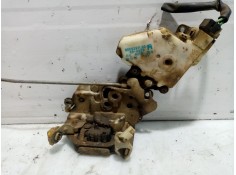 Recambio de cerradura puerta trasera derecha para nissan terrano/terrano.ii (r20) 2.7 turbodiesel referencia OEM IAM 825020F615 