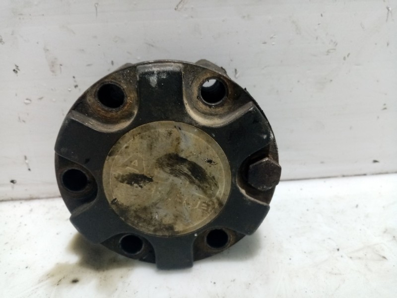 Recambio de cubos de bloqueo para opel frontera a básico referencia OEM IAM 3712CB  