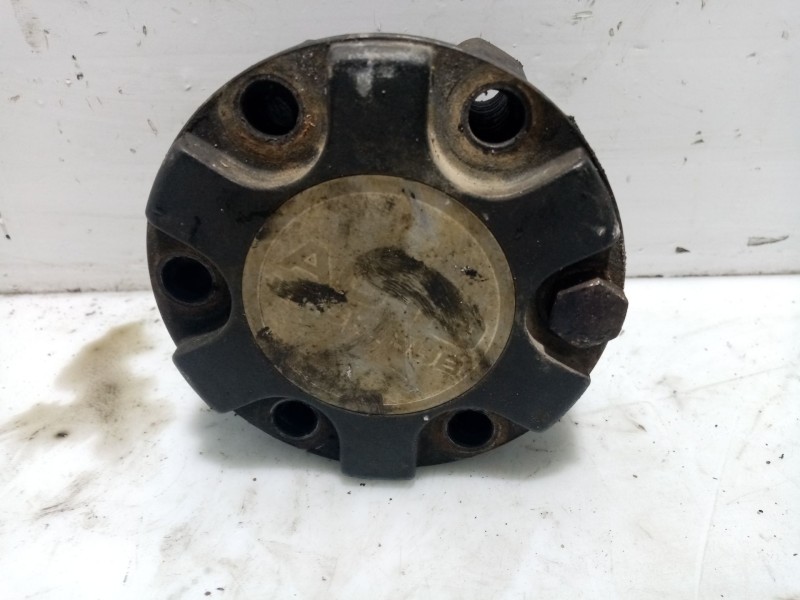 Recambio de cubos de bloqueo para opel frontera a básico referencia OEM IAM 3712CB  