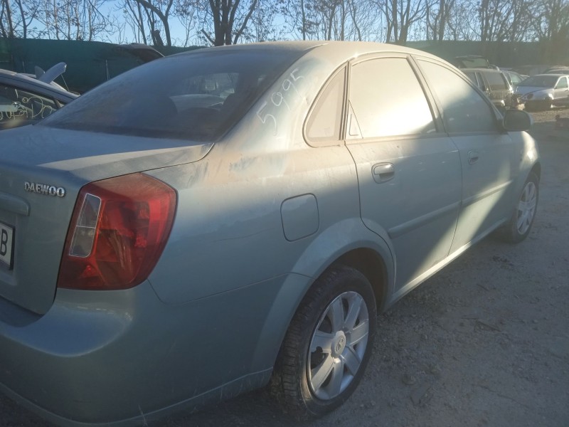 daewoo nubira sedán (j200) del año 2004