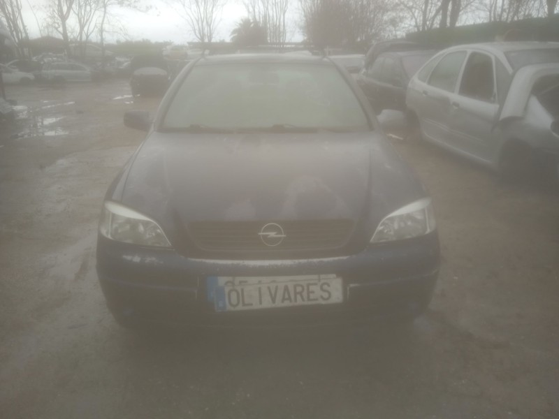 opel astra g sedán (t98) del año 2001