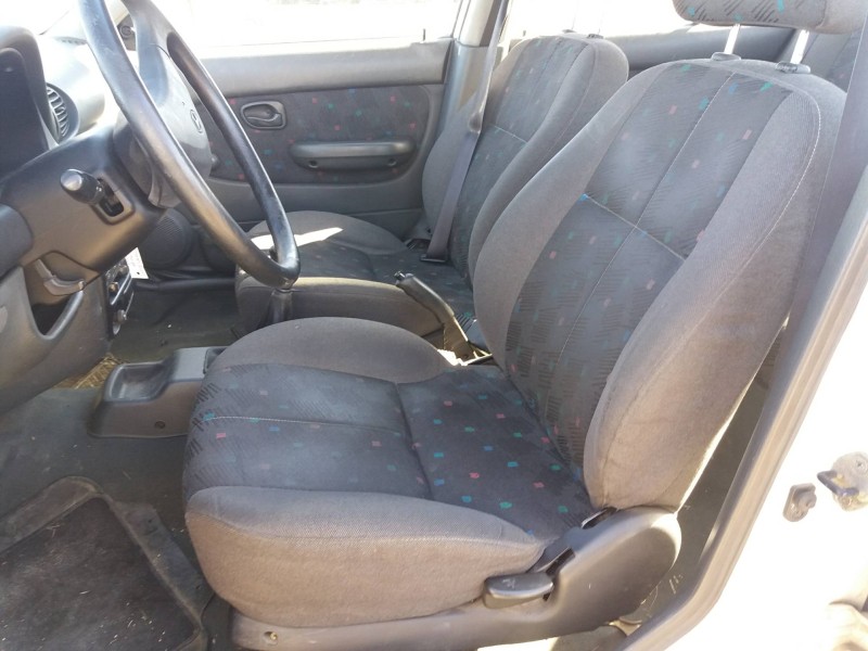 hyundai accent (lc) 1.3 cat   |   0.99 - ... | 1999 | 84 cv / 62 kw del año 1999