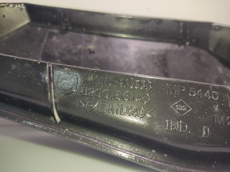 Recambio de moldura para renault scénic ii (jm0/1_) 1.9 dci (jm14) referencia OEM IAM 8200183140  