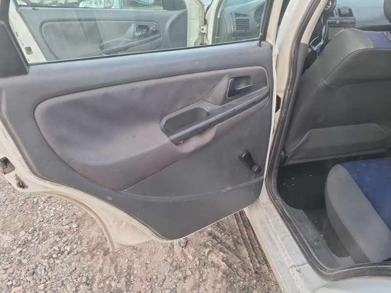 seat ibiza ii (6k1) del año 2001